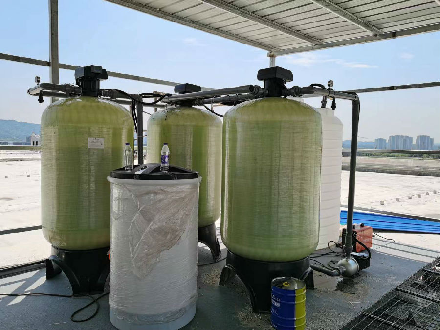 LRO-6T反渗透纯水设备.jpg 28多多水处理